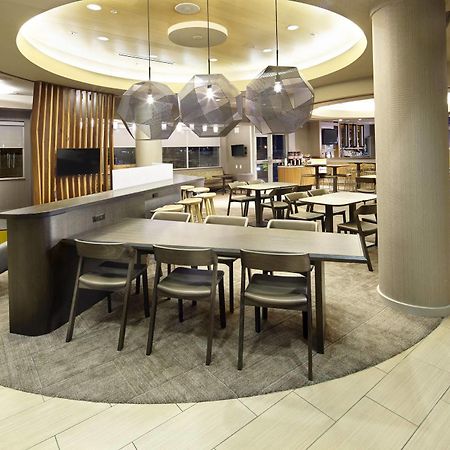 Springhill Suites By Marriott Chicago Waukegan/Gurnee Exterior foto