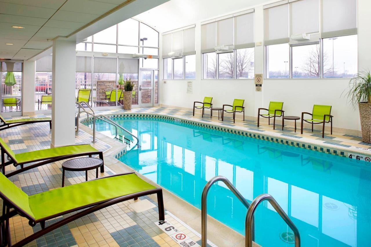 Springhill Suites By Marriott Chicago Waukegan/Gurnee Exterior foto