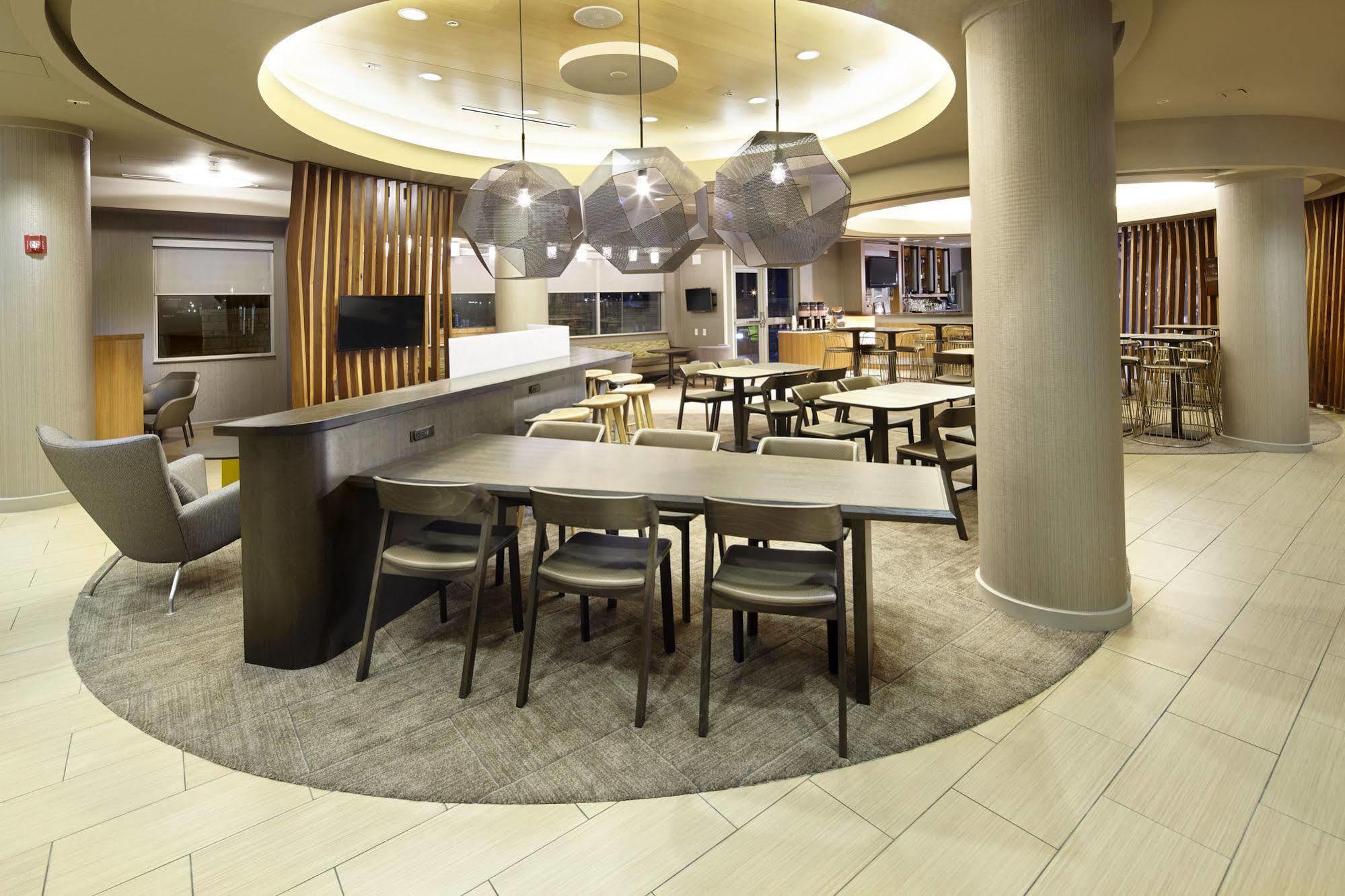 Springhill Suites By Marriott Chicago Waukegan/Gurnee Exterior foto